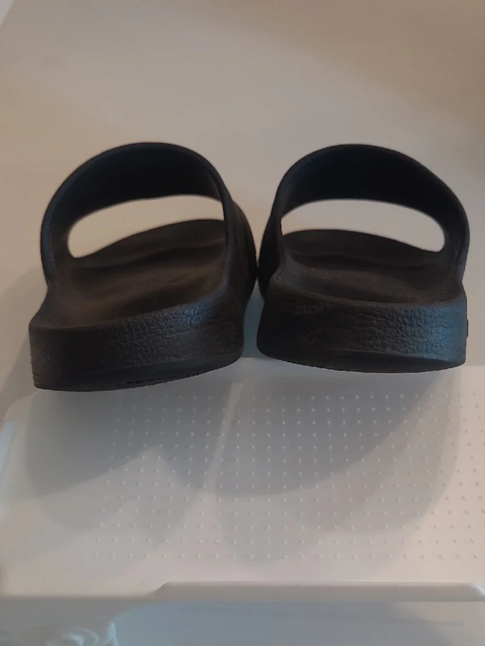 Adidas Unisex Slide Sandals Textured Strap Slip On Open Toe Comfort